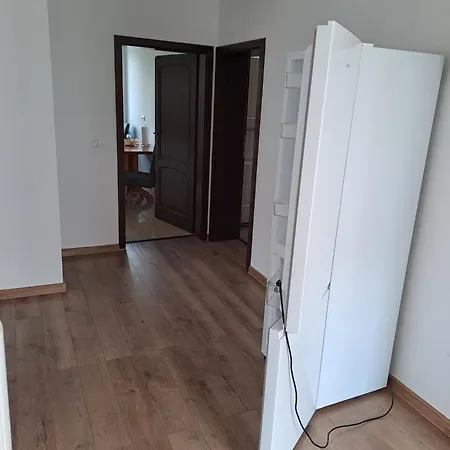 Apartament Voll Ausgestattete Monteur- Direkt An Der Raffinerie In Einer Mit Kleinem Balkon Leuna