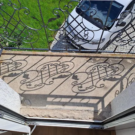 Voll Ausgestattete Monteur- Direkt An Der Raffinerie In Einer Mit Kleinem Balkon Apartament